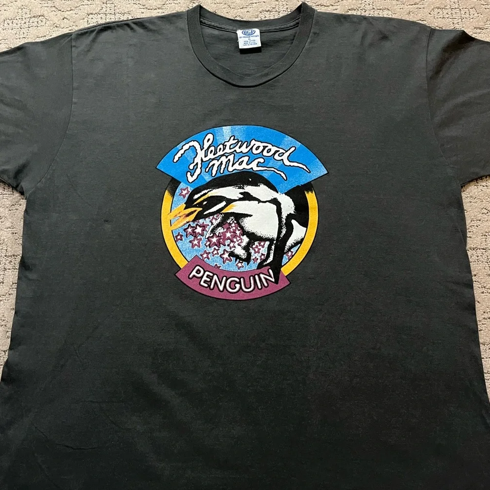🎸 '03 Fleetwood Mac Band Penguin Album Graphic Bill Graham Promoter Rare T Shirt - Picture 2 of 13